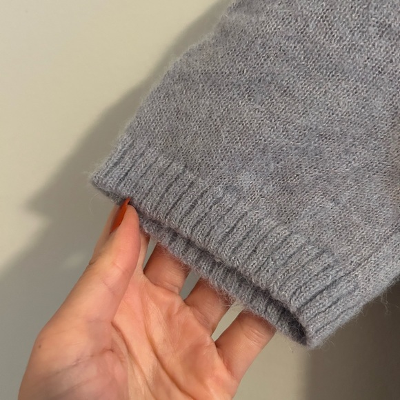 Everlane Alpaca Wool Blend Soft periwinkle blue Knit Top Short Sleeve Sweater - Picture 5 of 8